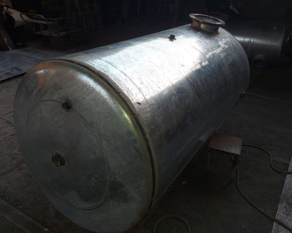 منبع-دوجداره