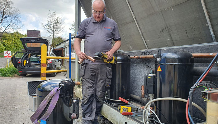 تعمیرات موتورخانه